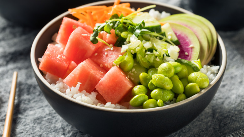 Poké bowl with watermelon tuna