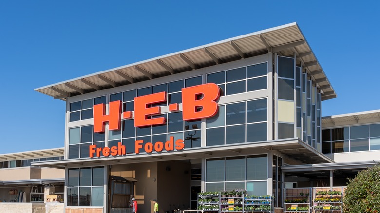 H-E-B Fresh Foods storefront