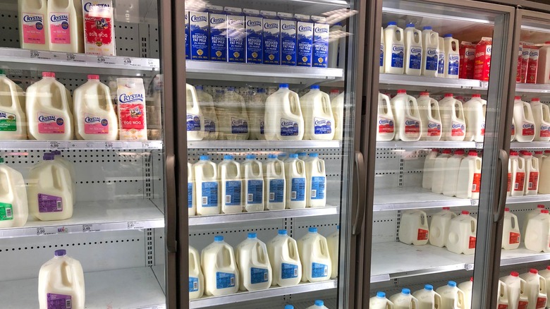 Grocery store milk cooler