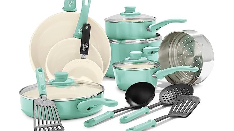 GreenLife 16 piece ceramic nonstick cookware set