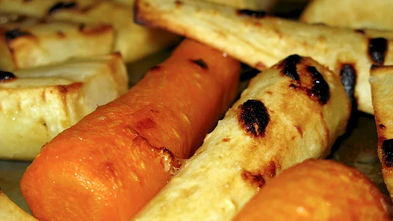 Maple Roasted Carrots And Parsnips