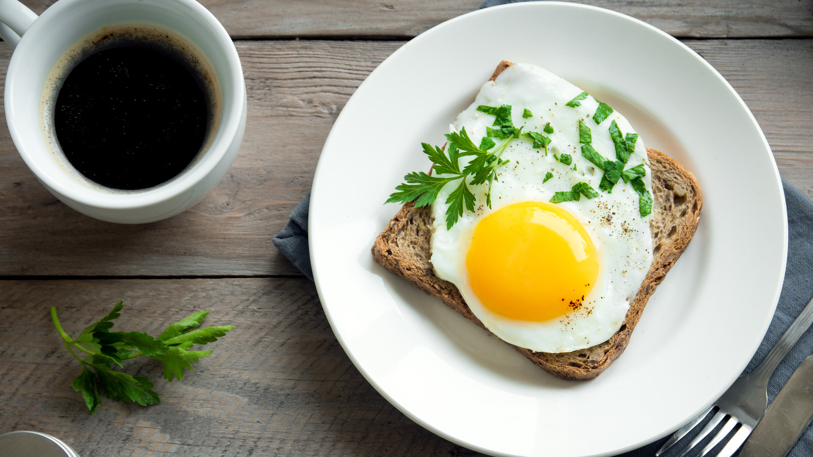 The Best Sunny Side Up Eggs Aren't Finished On The Stove