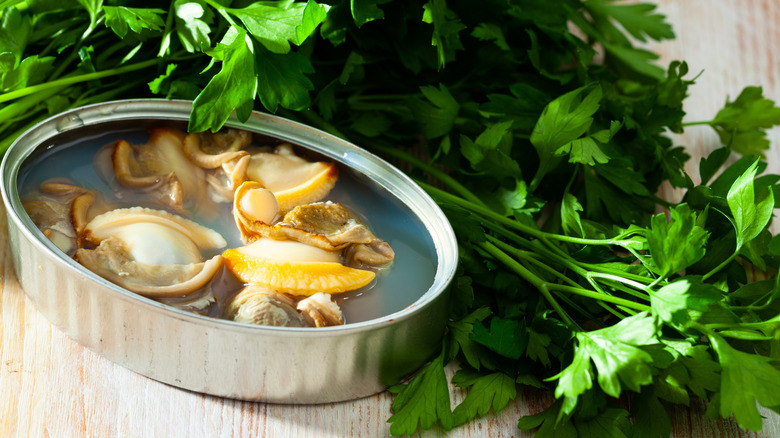 Canned mussels with fresh parsley