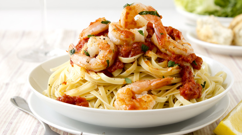 shrimp linguine with red sauce