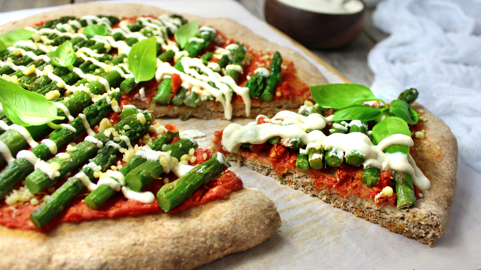 The Creamy Ingredient You Need For Unbeatable Vegan Pizza