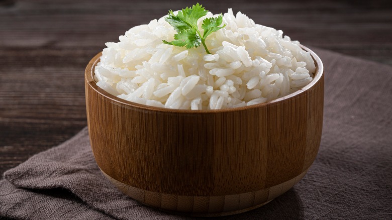 Cooked white rice in bowl