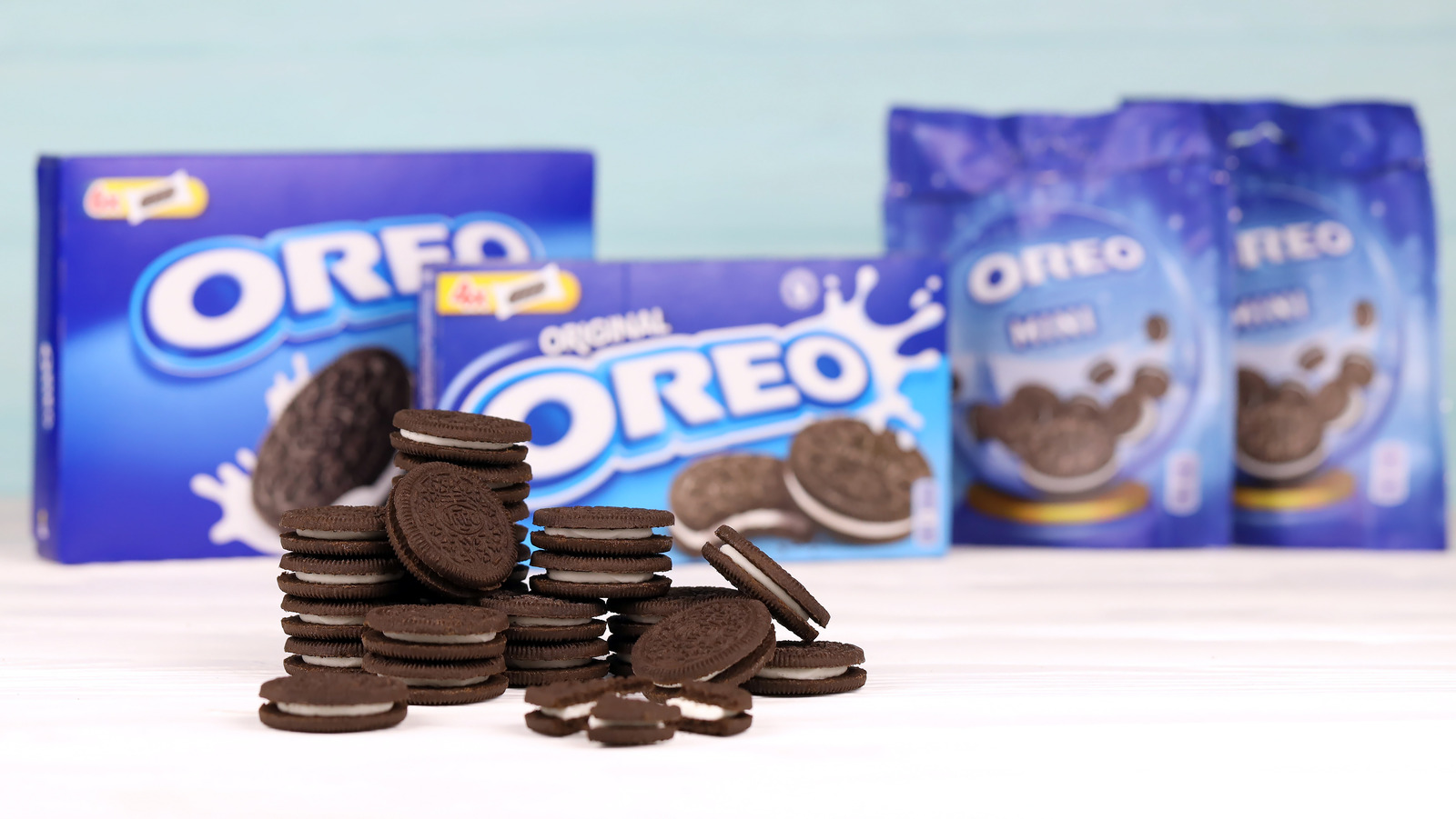 The First Creme Sandwich Cookies Came Years Before Oreo