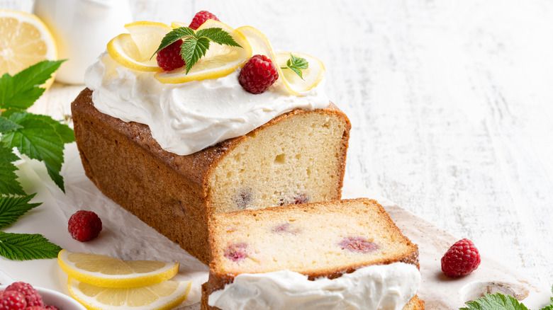lemon and raspberry pound cake