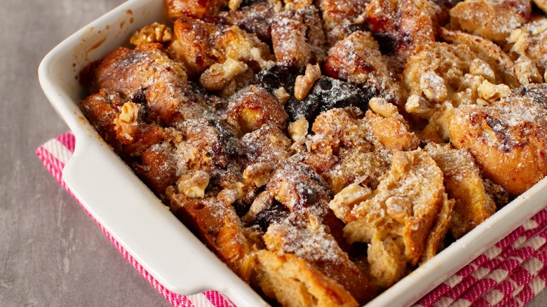 Bread pudding with powdered sugar