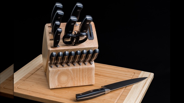 Knife block