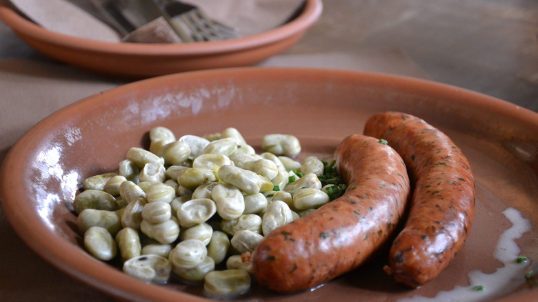 Beans and sausages prepared in ancient roman style