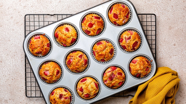 Muffins in pan