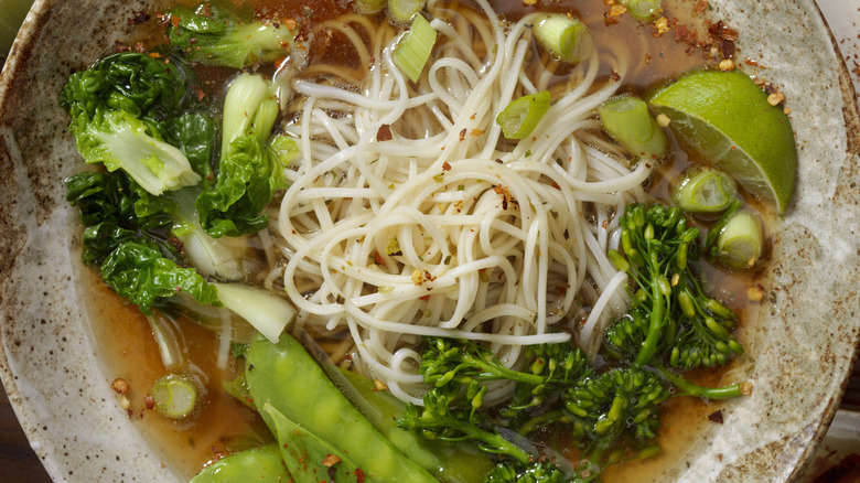 ramen noodle and vegetable soup