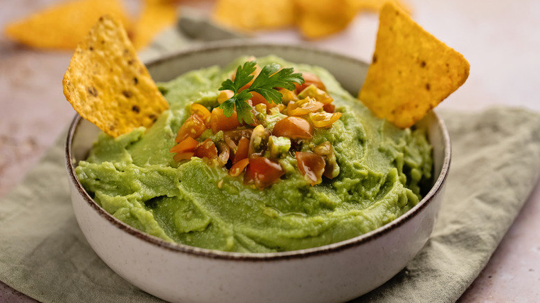 smooth guacamole in a bowl