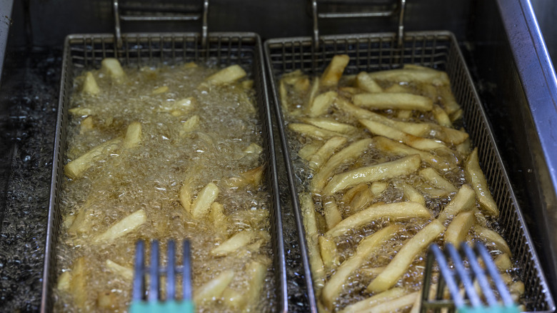 fries in the deep fryer