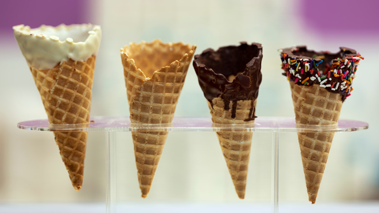 Chocolate-dipped cones