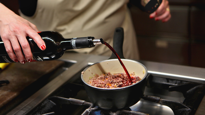 Cooking with red wine 