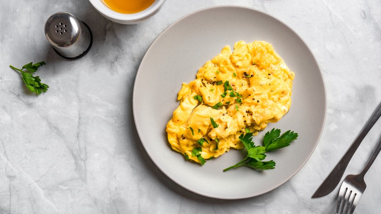 scrambled eggs on a plate