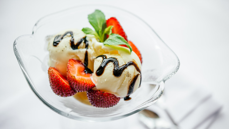 Ice cream with balsamic glaze