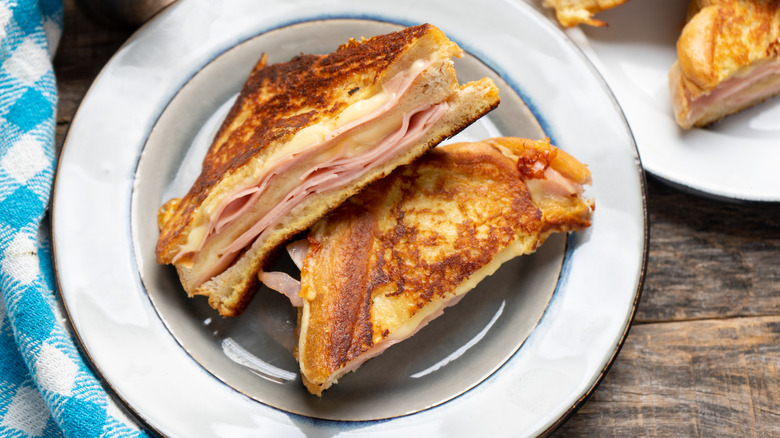 Monte Cristo sandwich on eggy French Toast bread