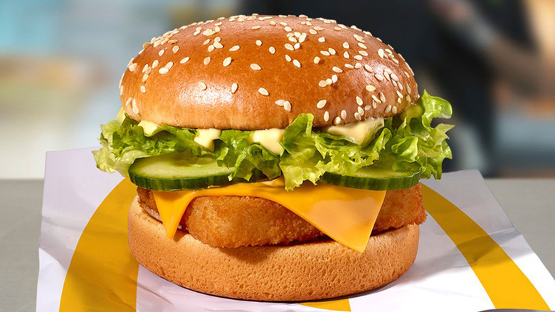 The Royal-O-Fish sandwich from McDonald's Belgium with tartar sauce, lettuce, cucumbers, and cheese