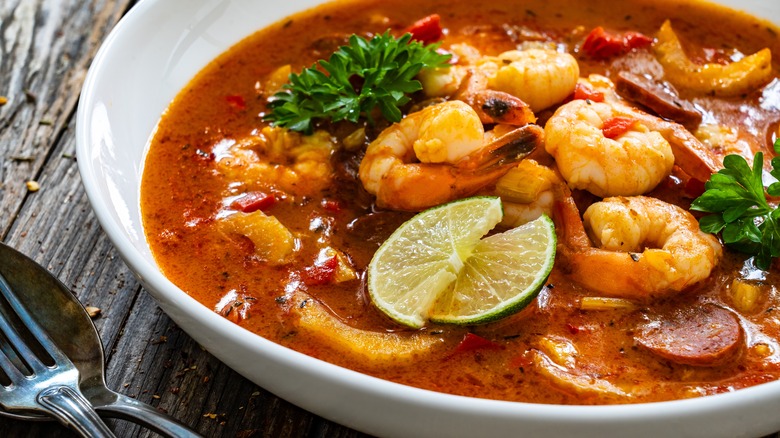 seafood gumbo with lime