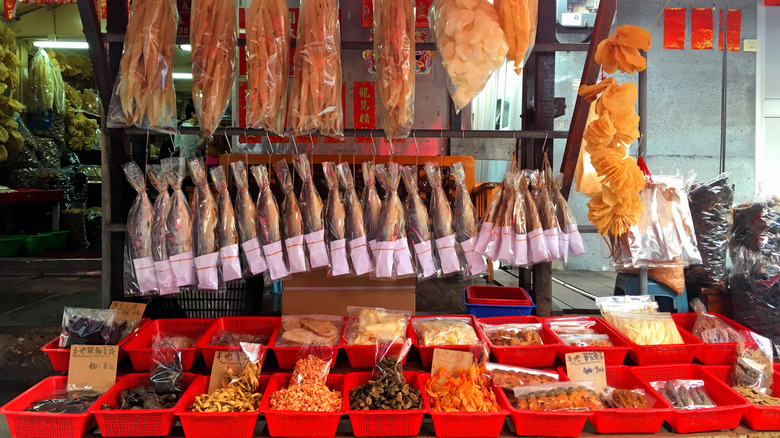 dried seafood market, Hong Kong