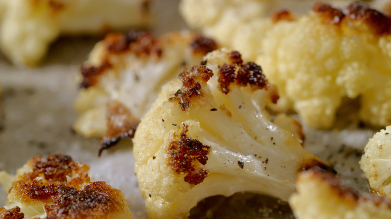 Oven roasted cauliflower florets