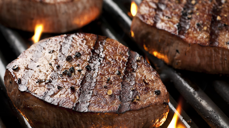 Grilling filet mignon steaks