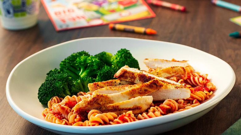 Grilled chicken with rotini