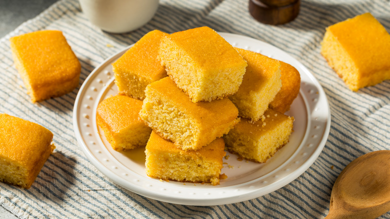 A plate of sliced cornbread