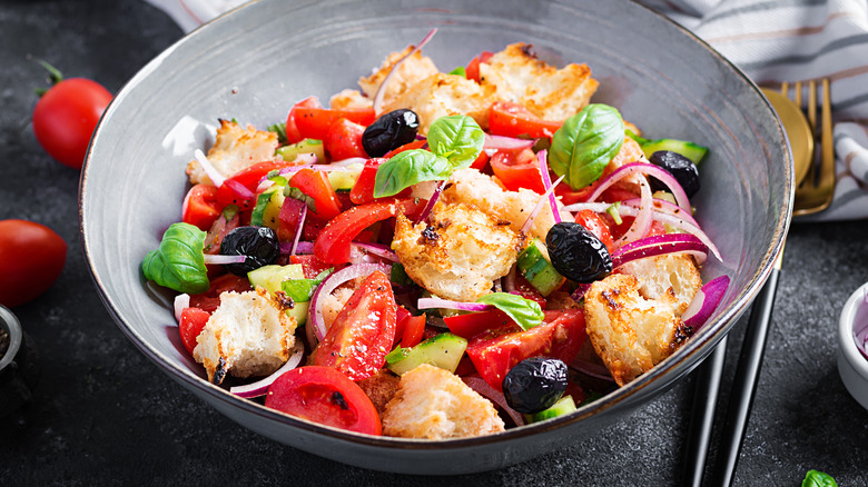 Panzenella bread and salad in bowl