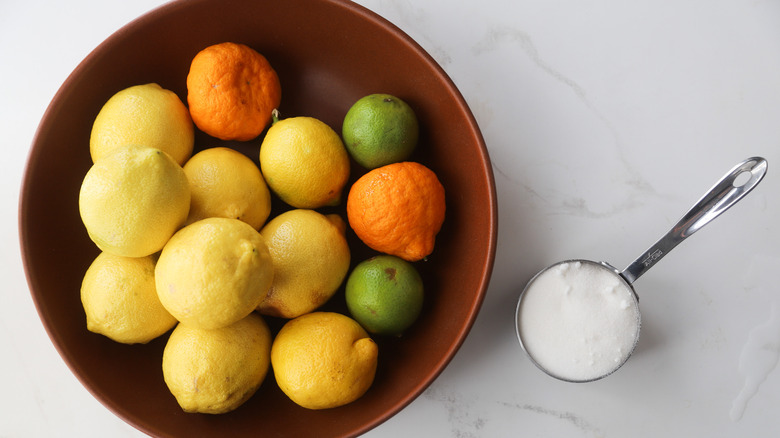 Bowl of fruits and sugar