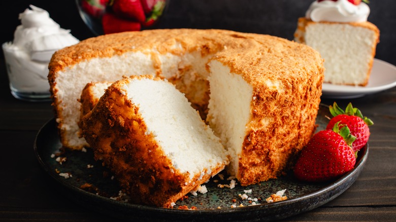 sliced angel food cake with strawberries