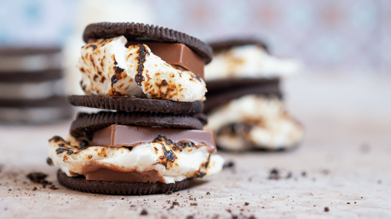 Chocolate wafer cookie s'mores