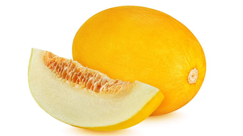 Canary melon whole and slices 