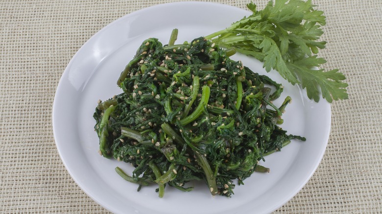 Korean seasoned chrysanthemum greens