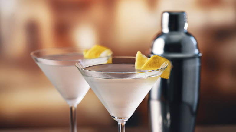 Martinis with lemon peel garnish