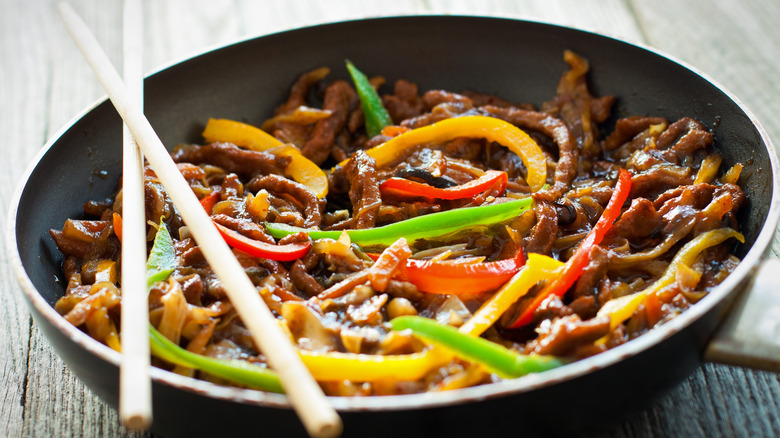 Beef and bell pepper stir-fry