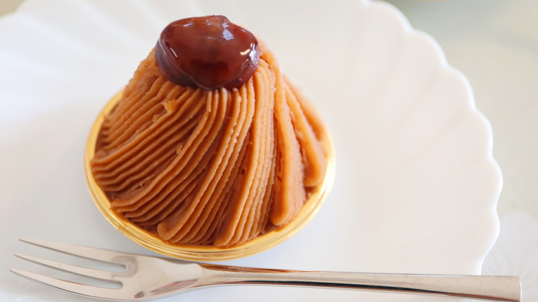 Mont blanc dessert with candied chestnut 