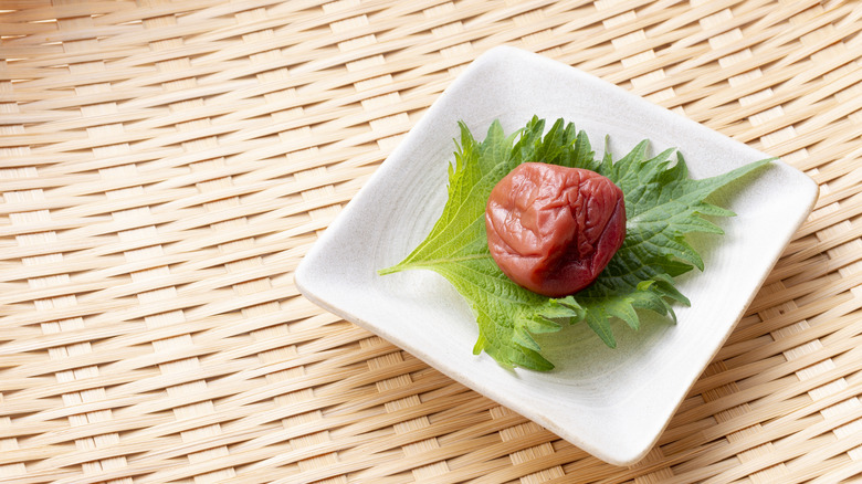 A plate is umeboshi and a shiso leaf
