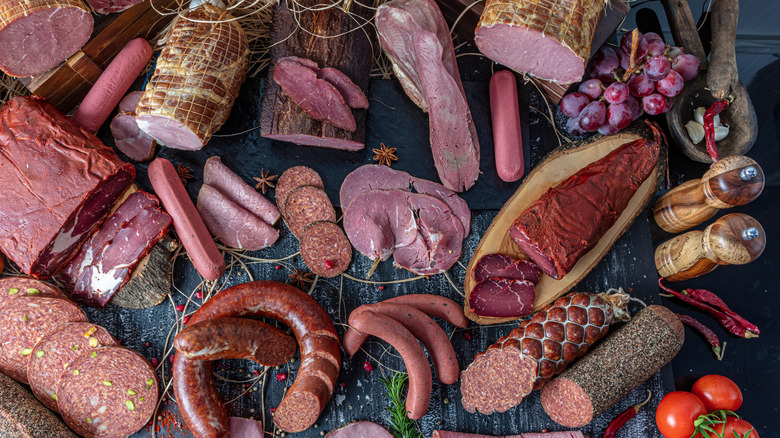 Spread of processed meats
