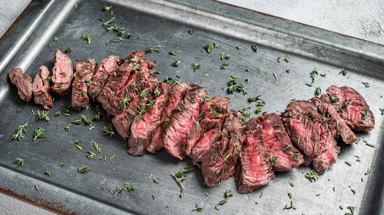 thinly sliced cooked skirt steak