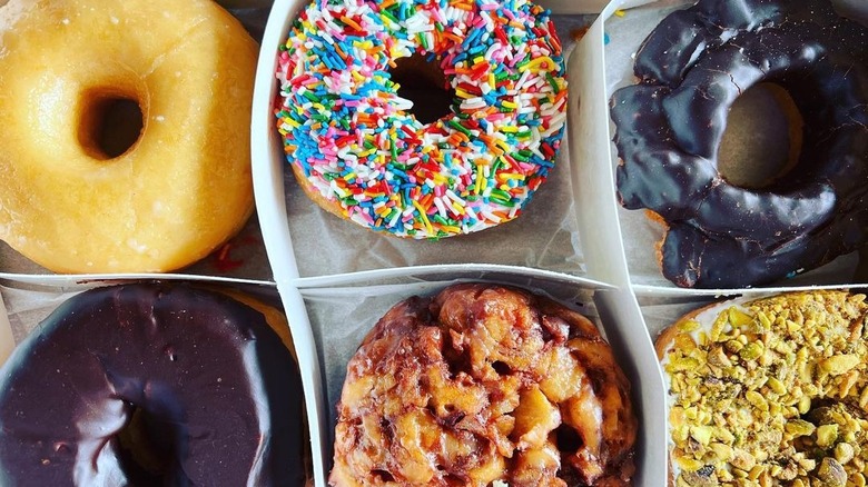 Box of half dozen donuts