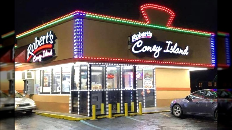 Nighttime exterior shot of Robert's Coney Island restaurant