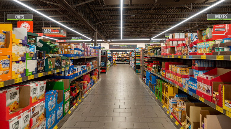Grocery aisle in Aldi