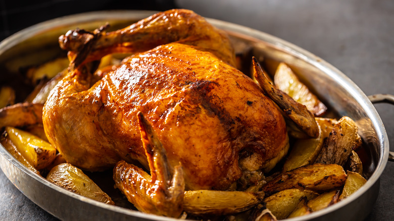 whole roasted chicken with potatoes 