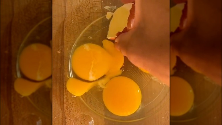removing eggshells from bowl