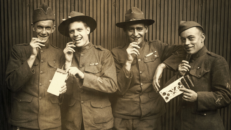 WWI soldiers eating chocolate