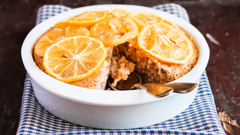 Cake garnished by dried citrus slices